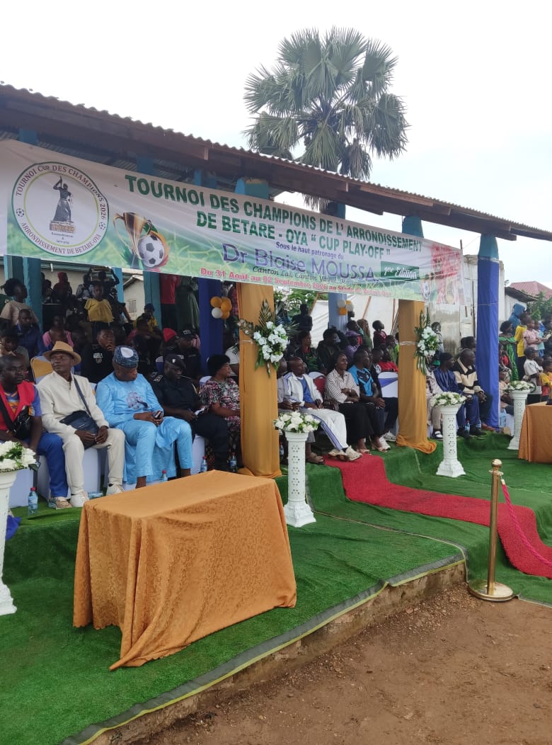 Banderole officielle Tournoi des 04 Cantons de Bétaré-Oya
